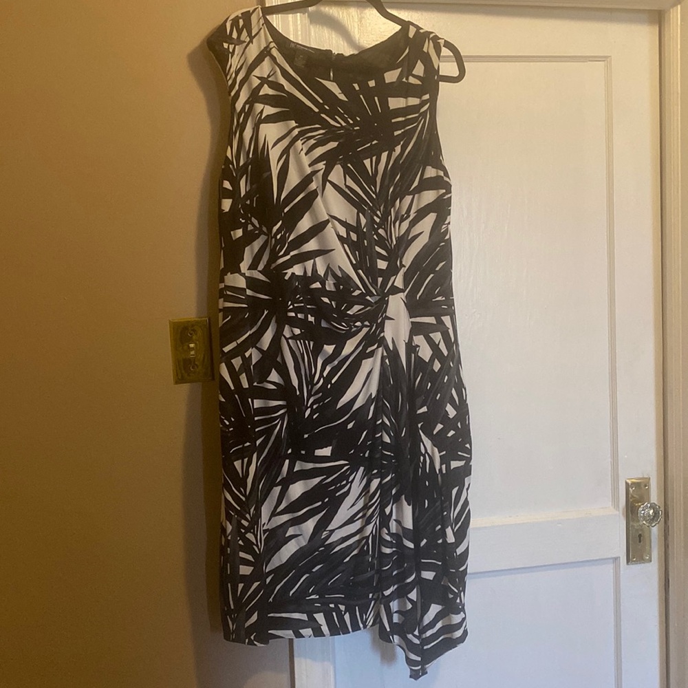 Black and white INC dress